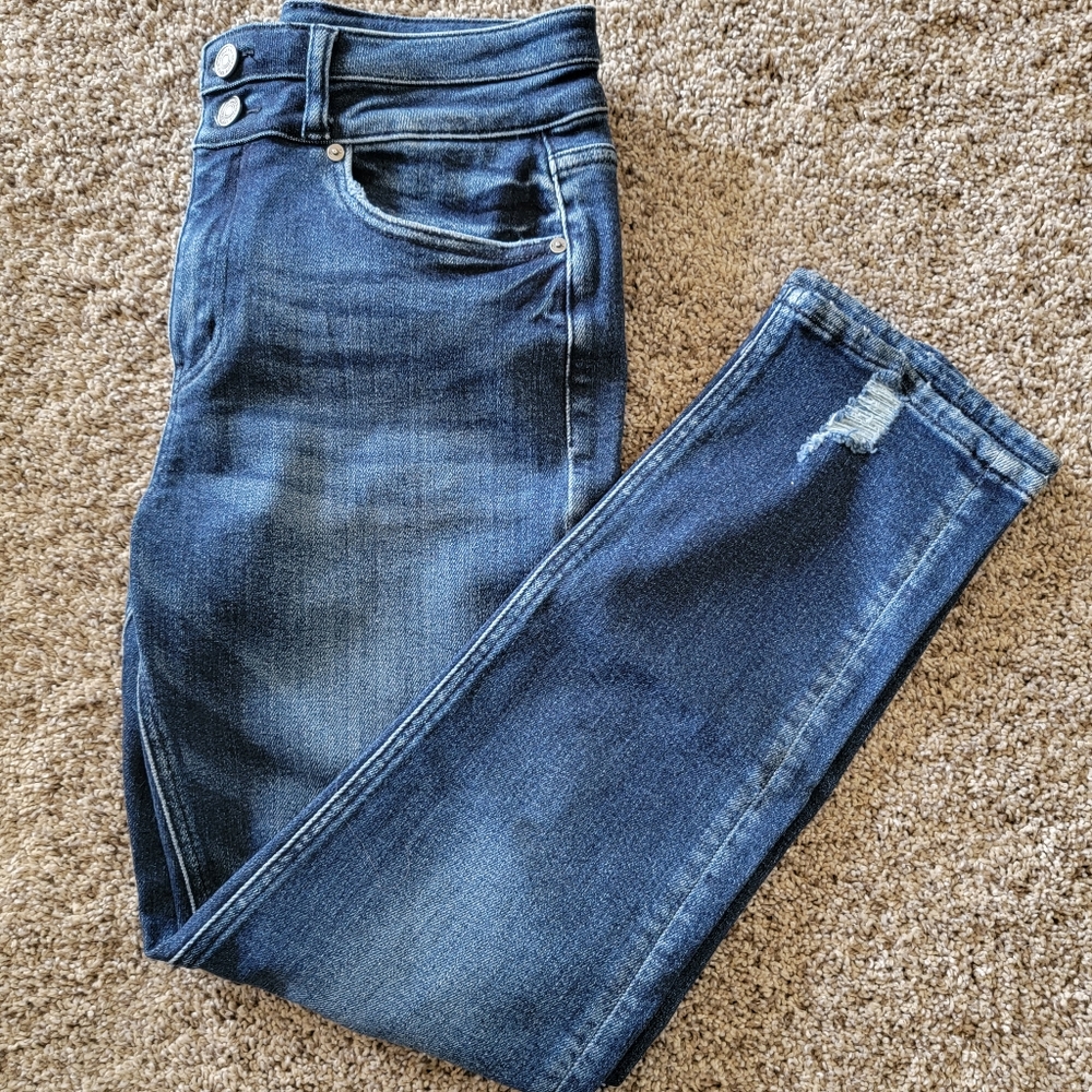 Size 7/27 kancan jeans